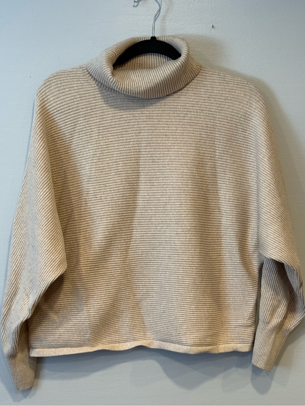 Old Navy Women's Cashmere Blend Ribbed Turtleneck Sweater Cream Beige Sz L